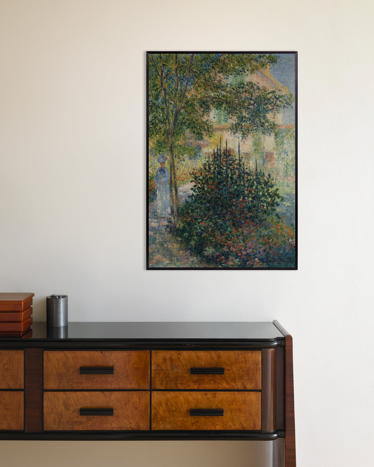 Plakat Camille Monet i haven i Argenteuil (1876) af Claude Monet med metalramme