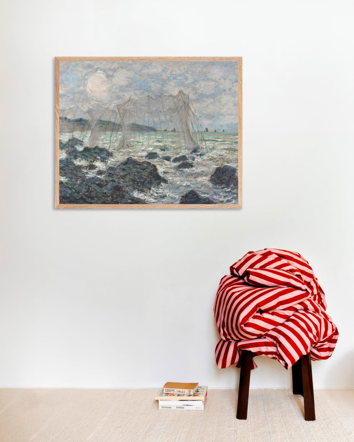 Plakat Fiskenet ved Pourville (1882) af Claude Monet med ramme i naturtræ
