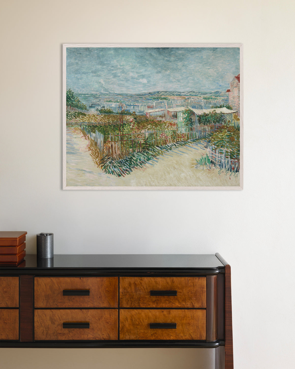 Poster af Montmartre, bag Moulin de la Galette (1887) af Vincent van Gogh, med hvid træramme