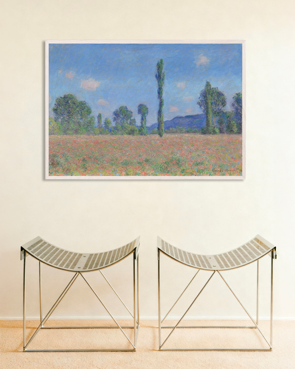 Plakat Valmuemark, Giverny (1890) af Claude Monet med hvid træramme