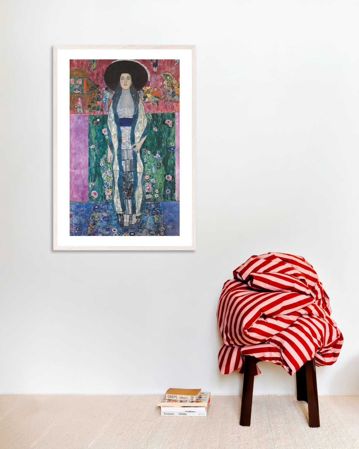 Plakat Portræt af Adele Bloch-Bauer II (1912) af Gustav Klimt med hvid træramme