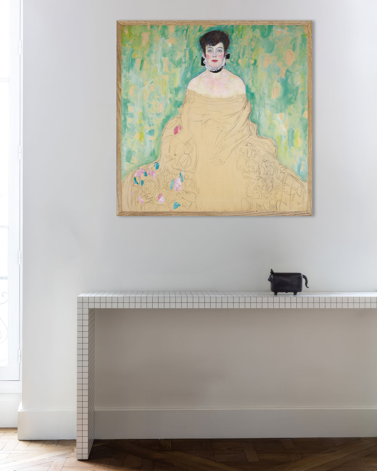 Plakat Portræt af Amalie Zuckerkandl (1917) af Gustav Klimt med ramme i naturtræ