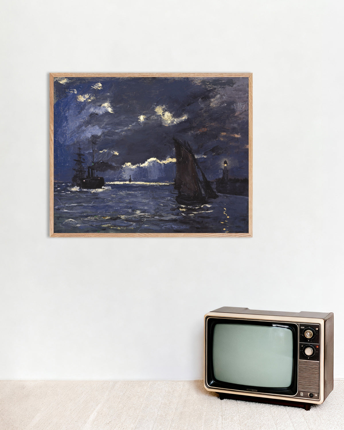 Plakat Marinebillede, skibe i måneskin (1864) af Claude Monet med ramme i naturtræ