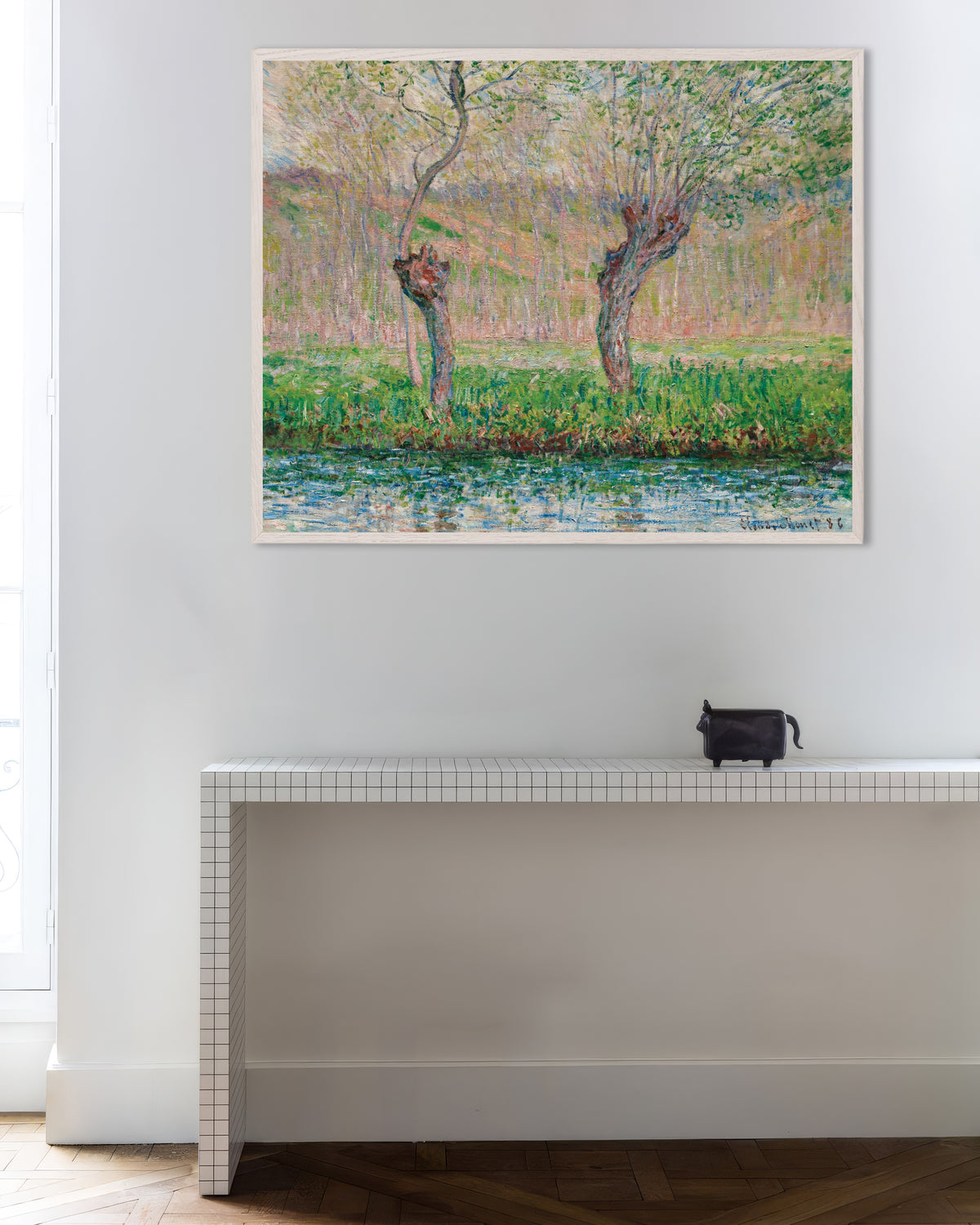 Plakat Forår, piletræer (1885) af Claude Monet med hvid træramme