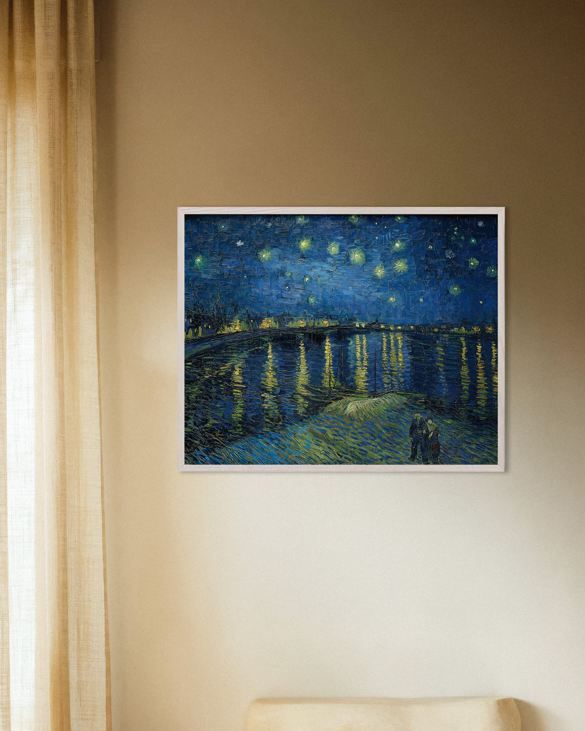 Poster af Stjernenat over Rhône (1888) af Vincent van Gogh, med hvid træramme