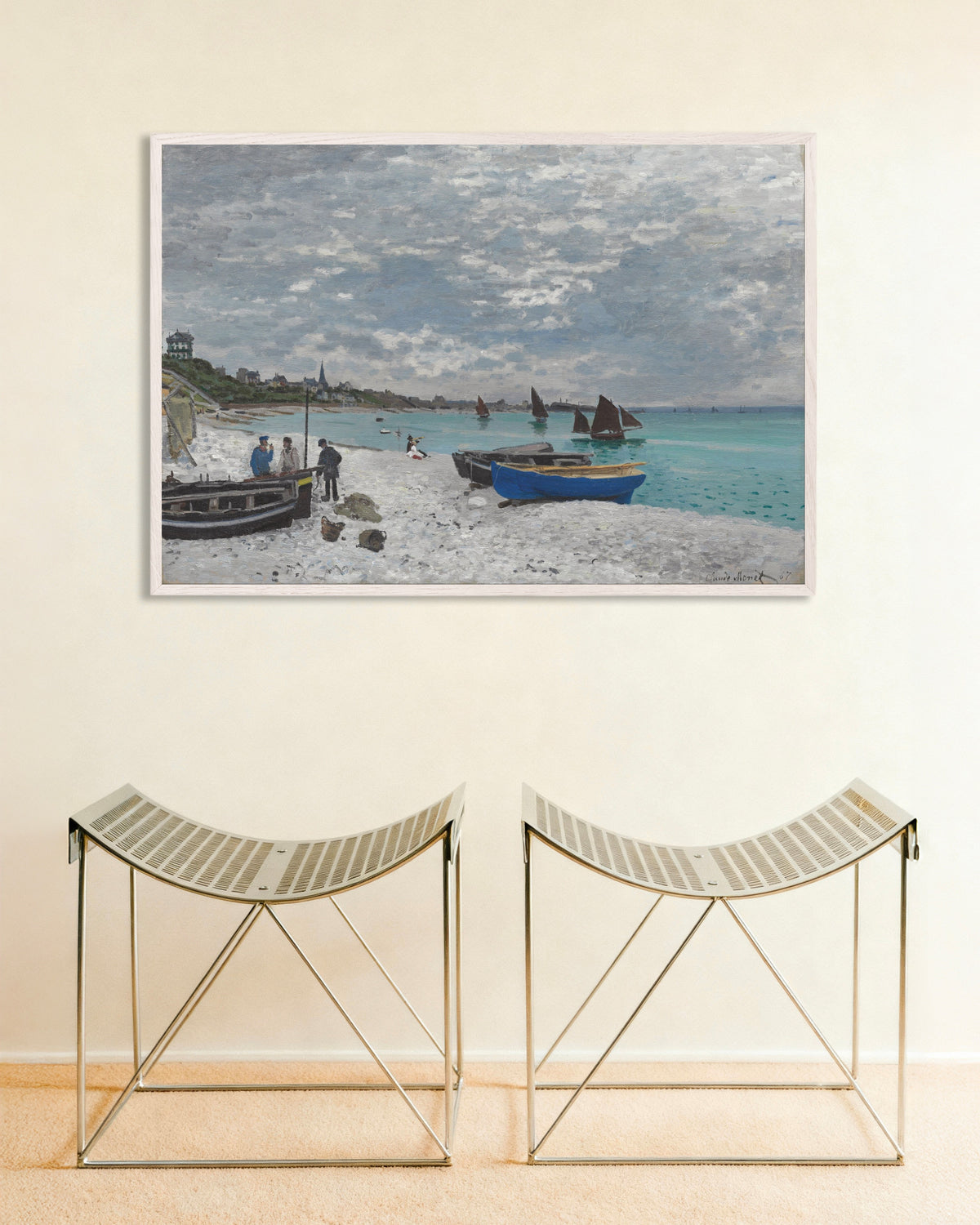 Plakat Stranden ved Sainte-Adresse (1867) af Claude Monet med hvid træramme