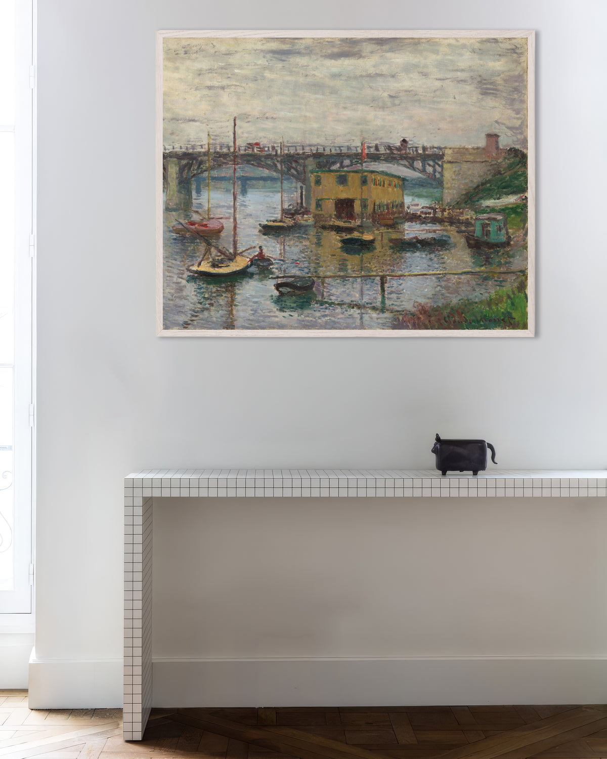 Plakat Broen ved Argenteuil på en grå dag (ca. 1876) af Claude Monet med hvid træramme