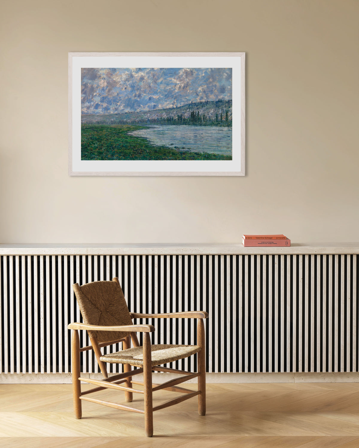 Plakat Seinen ved Vétheuil (1880) af Claude Monet med hvid træramme