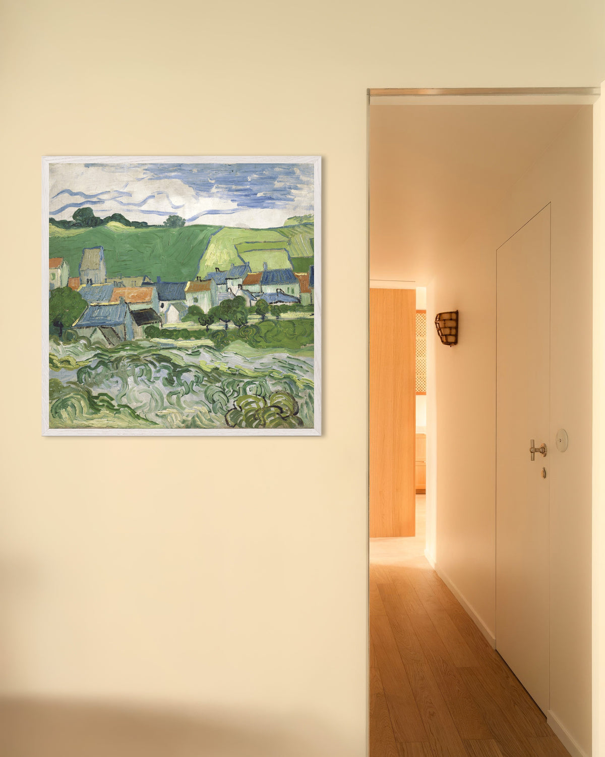 Poster af Udsigt over Auvers (1890) af Vincent van Gogh med hvid træramme