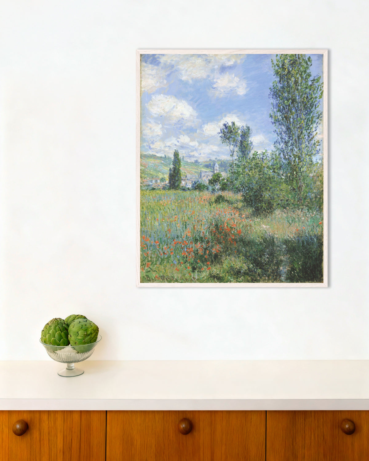 Plakat Udsigt over Vétheuil (1880) af Claude Monet med hvid træramme
