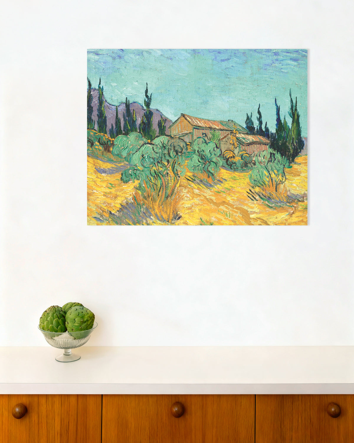 Poster med Træhytter blandt oliventræer og cypresser (1889) af Vincent van Gogh