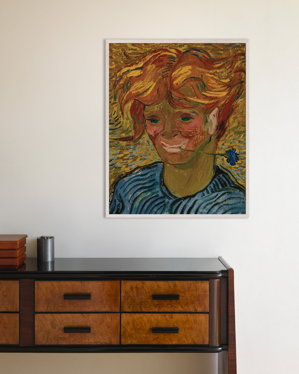 Poster med Ung mand med en kornblomst (1890) af Vincent van Gogh, med hvid træramme