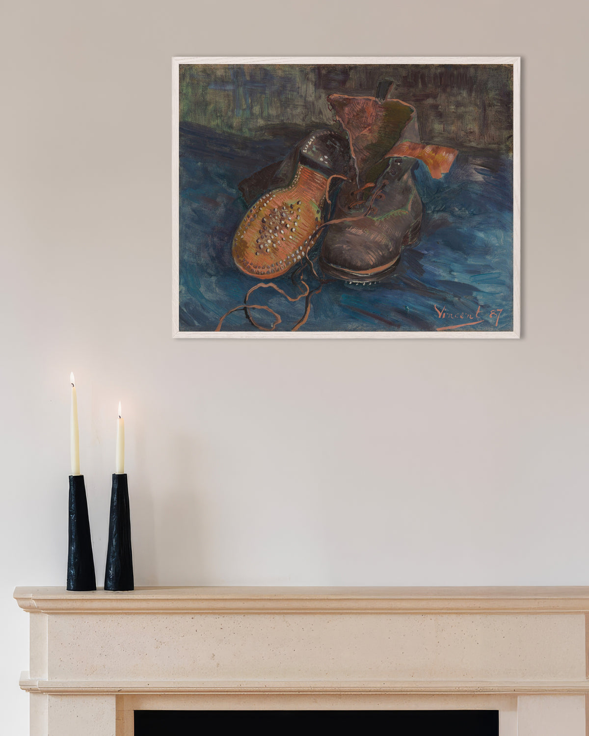 Poster af Et par støvler (1887) af Vincent van Gogh med hvid træramme