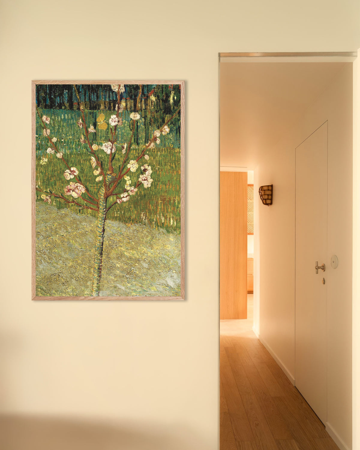 Poster af Mandeltræ i blomst (1888) af Vincent van Gogh med ramme af naturtræ