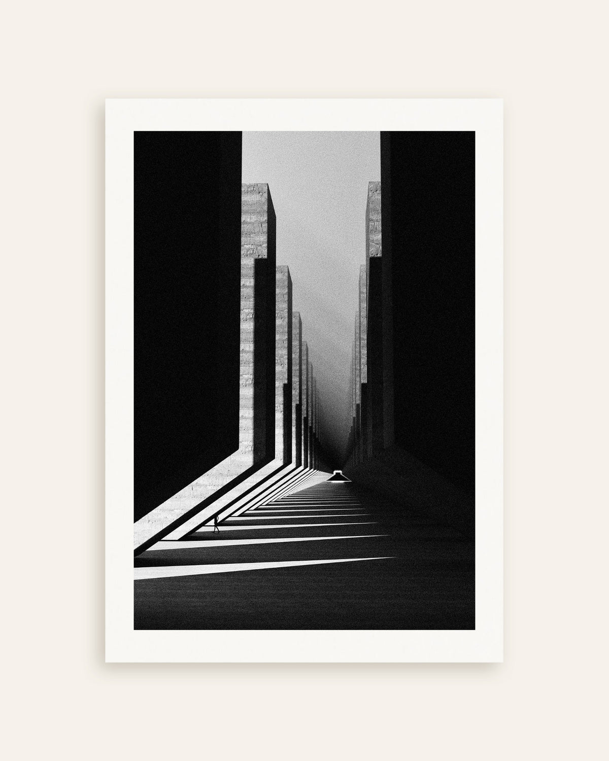 Plakat »Korridor af lys og beton«, miniature