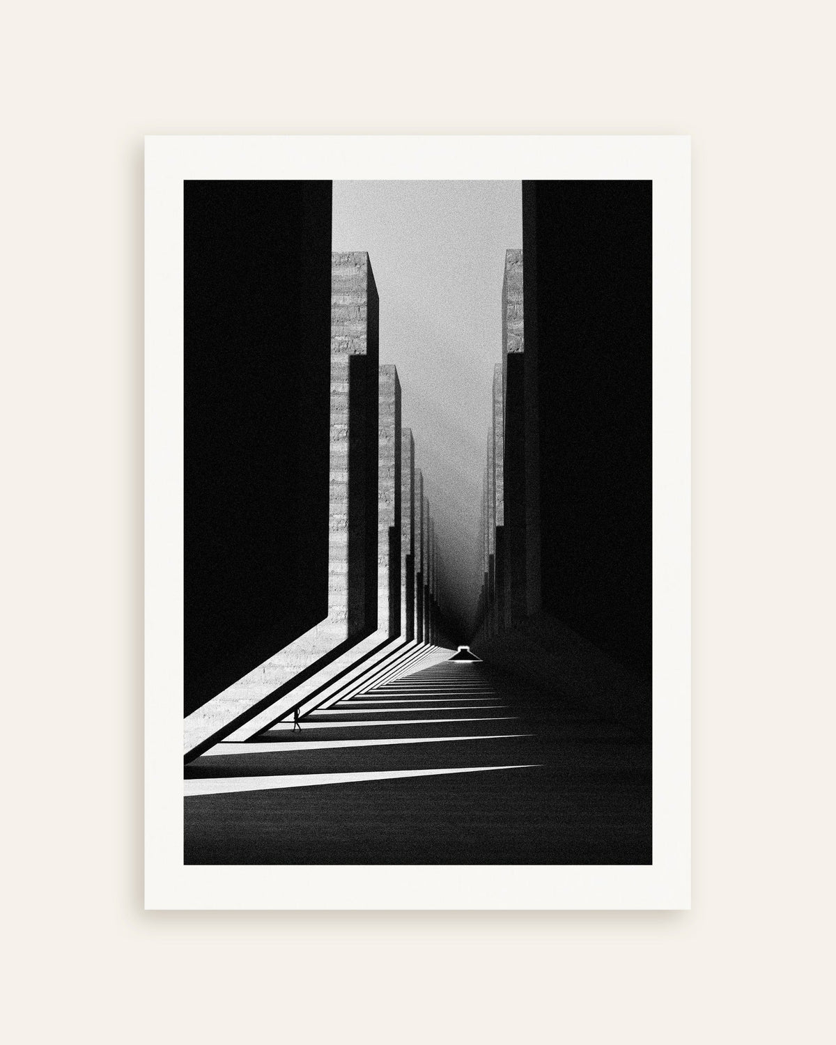 Plakat »Korridor af lys og beton«, miniature
