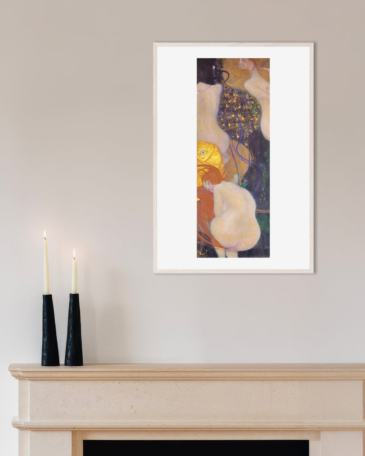 Plakat Guldfisk (1901–1902) af Gustav Klimt med hvid træramme