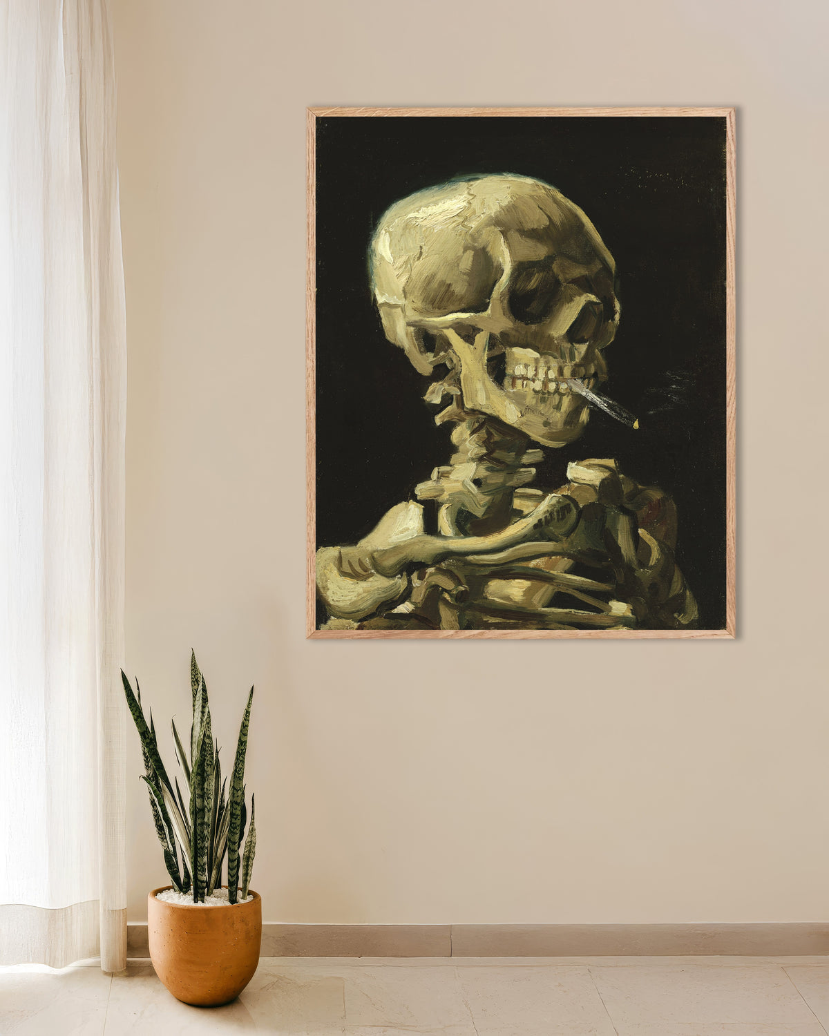 Poster af Kranie med en brændende cigaret (1886) af Vincent van Gogh, med naturfarvet træramme