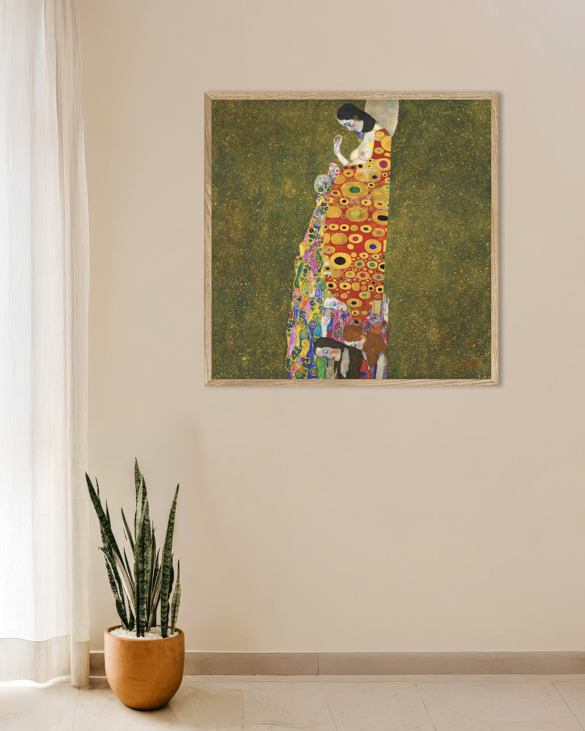Plakat Håbet II (1907–1908) af Gustav Klimt med ramme i naturtræ