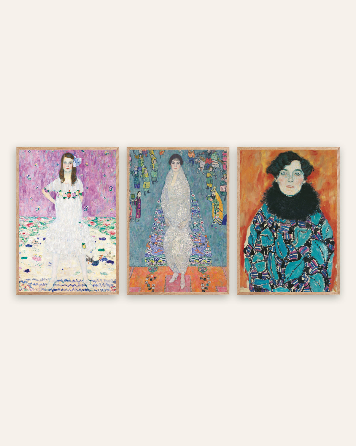 Klimt-plakater, sæt med 3 portrætter: Mäda Primavesi, Elisabeth Lederer og Johanna Staude, i rammer af natureg