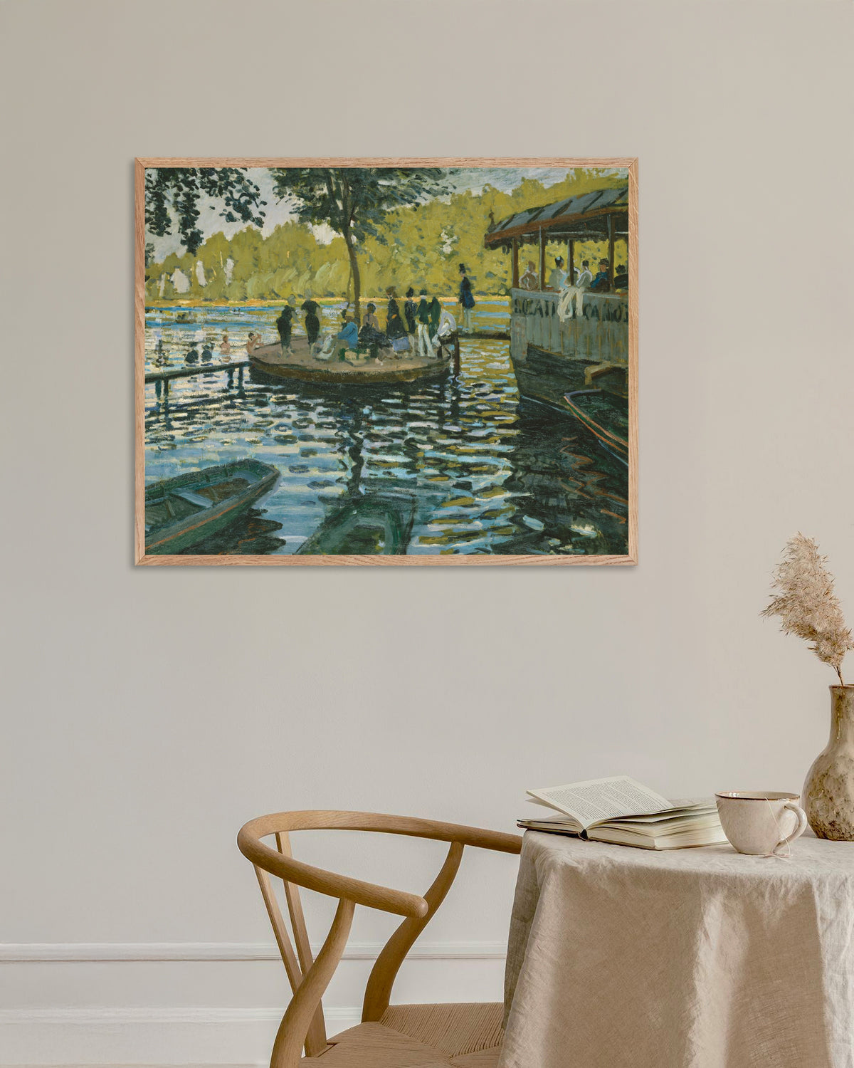 Plakat La Grenouillère (1869) af Claude Monet med ramme i naturtræ