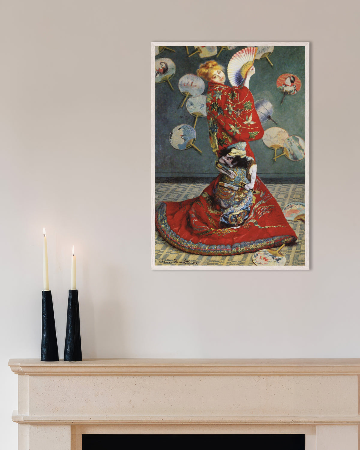 Plakat La Japonaise, Camille Monet i japansk dragt (1876) af Claude Monet med hvid træramme