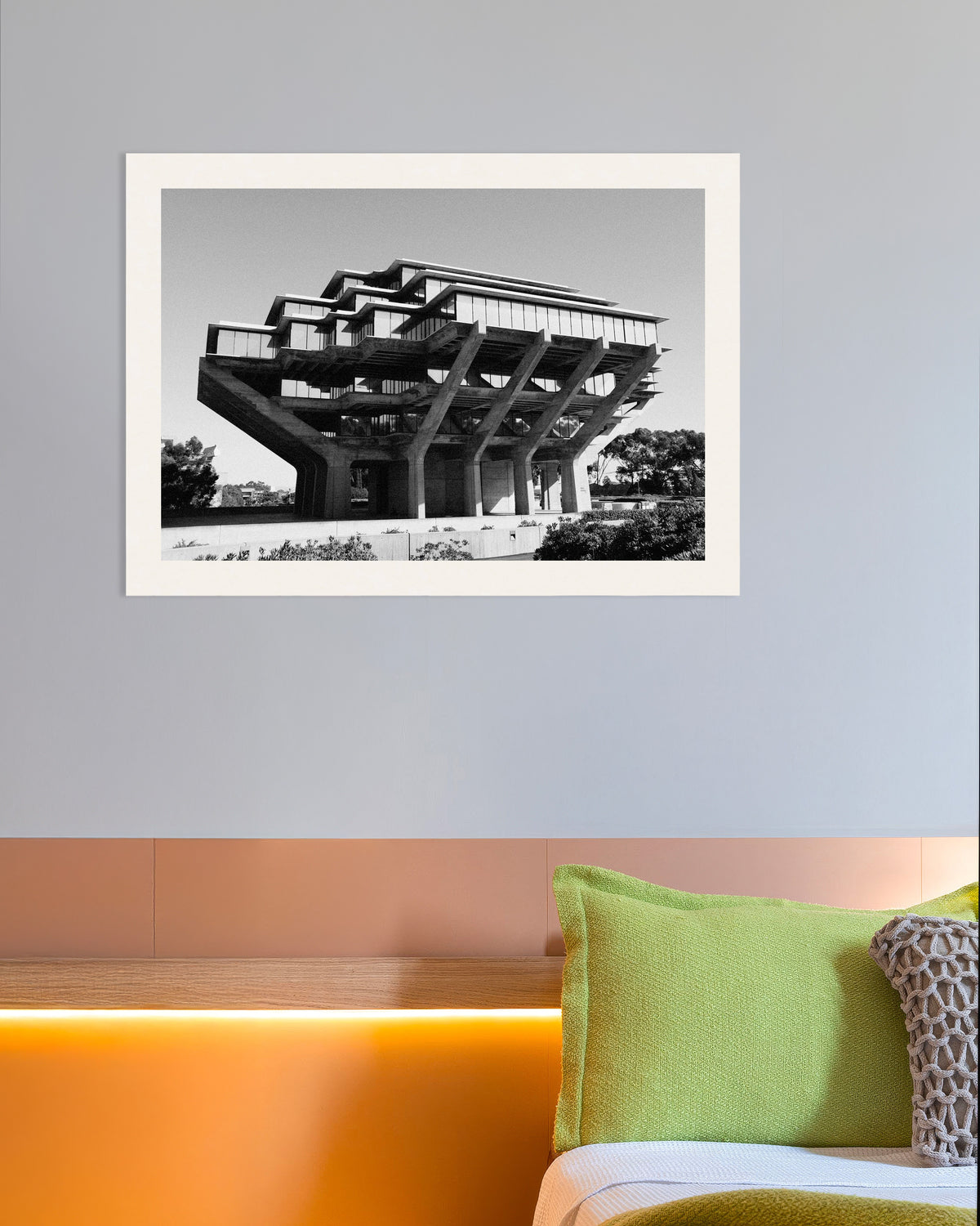 Plakat »Bibliotek på betonpæle«
