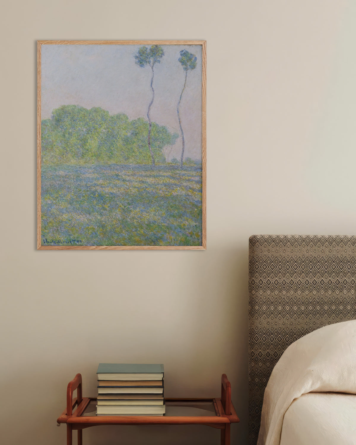 Plakat Eng ved Giverny (1894) af Claude Monet med ramme i naturtræ