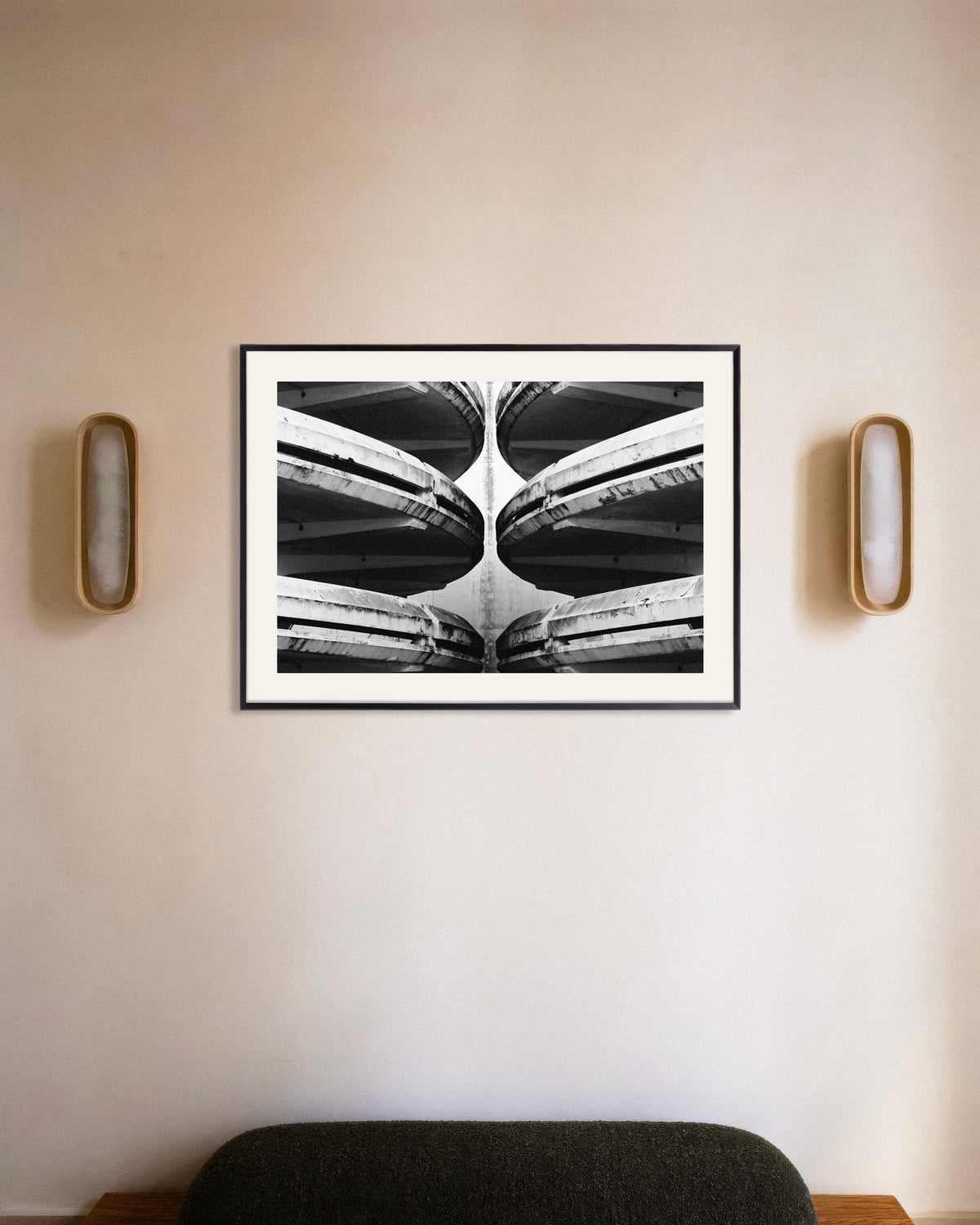 Plakat »Spejlede parkeringsramper« med metalramme