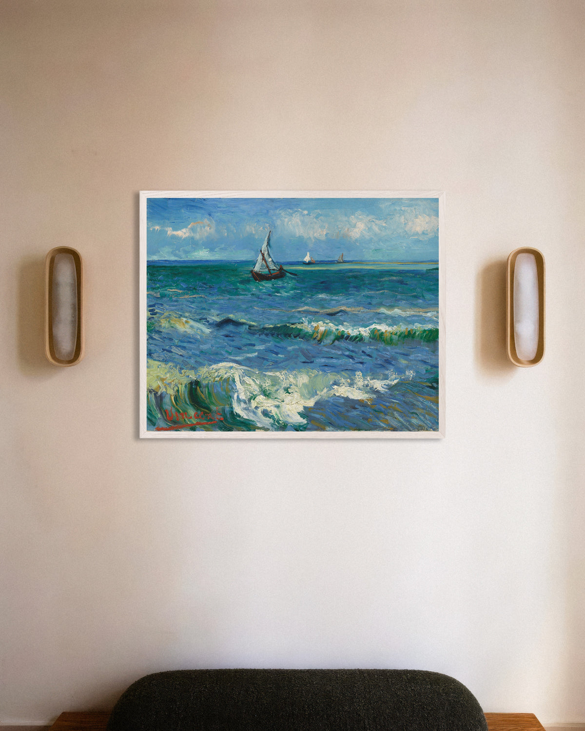 Poster med Havlandskab nær Les Saintes-Maries-de-la-Mer (1888) af Vincent van Gogh, med hvid træramme