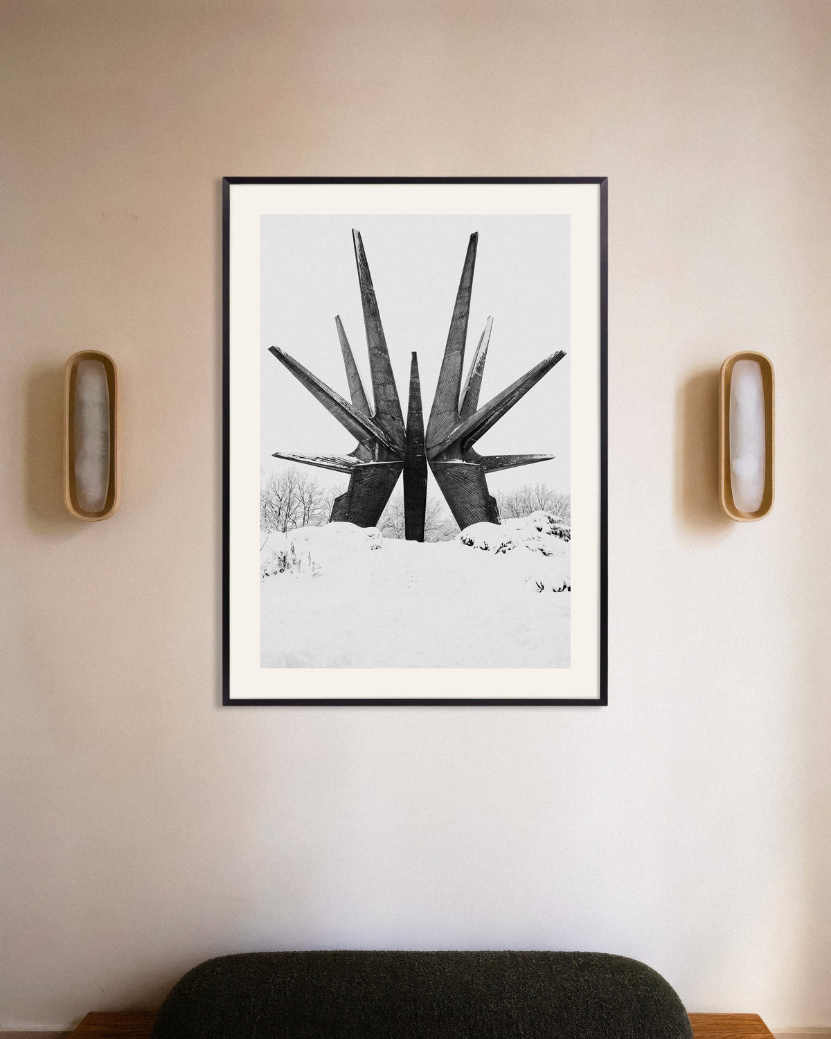 Plakat »Stjernemonument i sneen« med metalramme