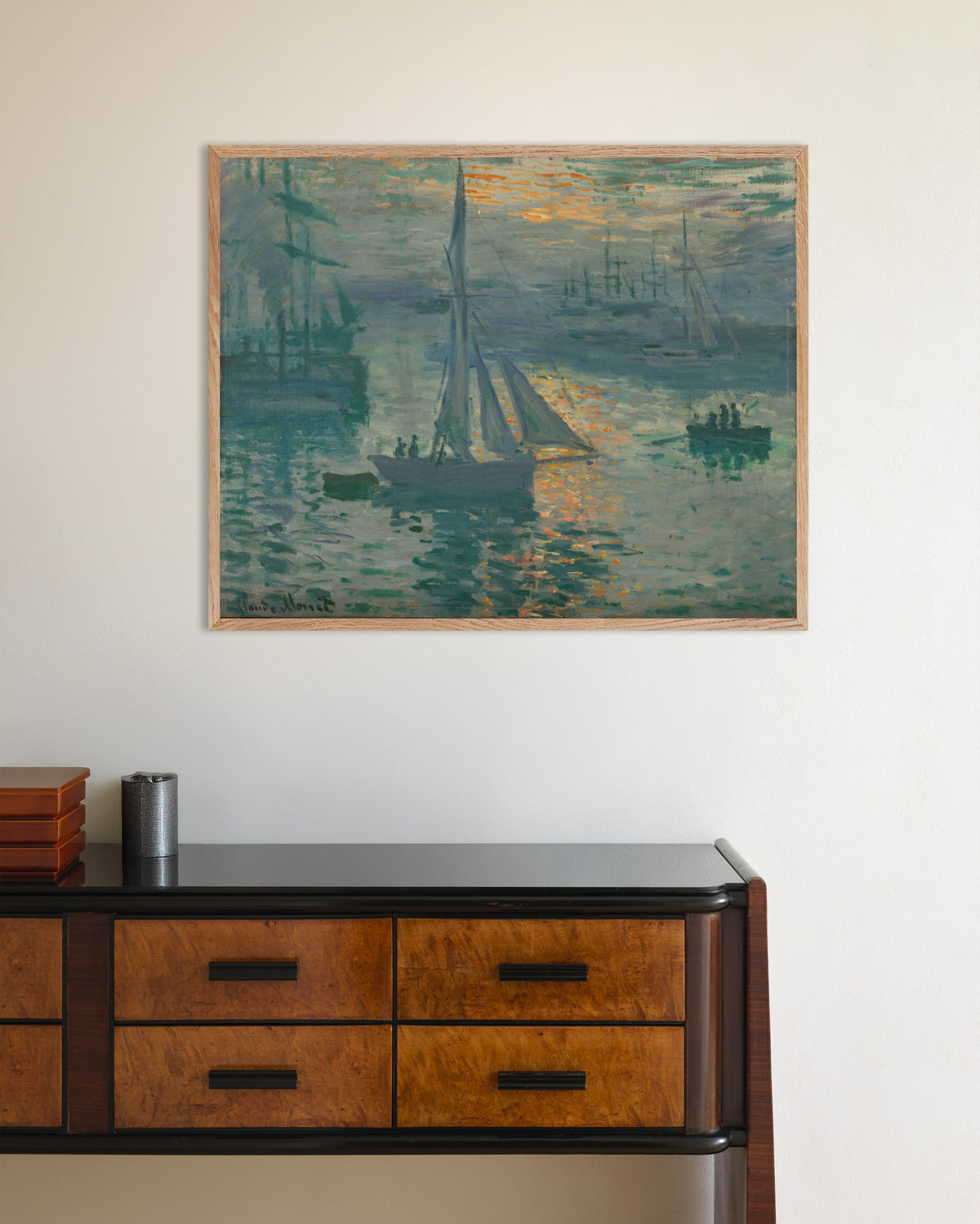 Plakat Solopgang, marinebillede (1873) af Claude Monet med ramme i naturtræ