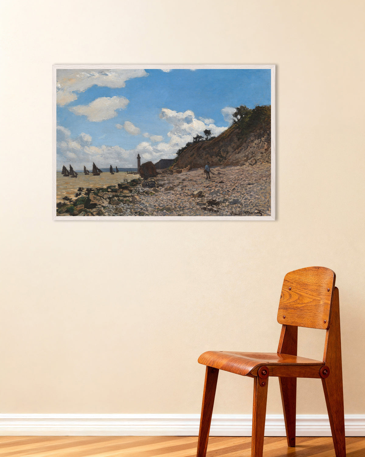 Plakat Stranden ved Honfleur (1864–1866) af Claude Monet med hvid træramme