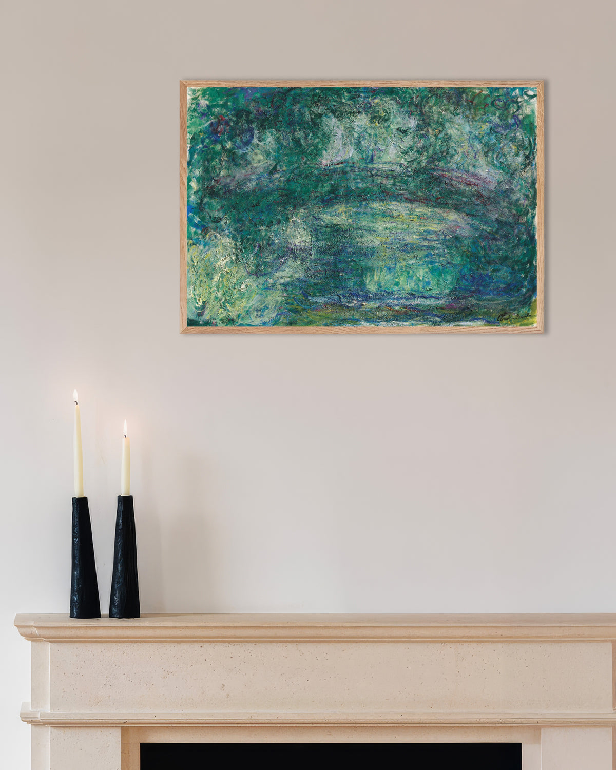 Plakat Den japanske bro (1918–1924) af Claude Monet med ramme i naturtræ