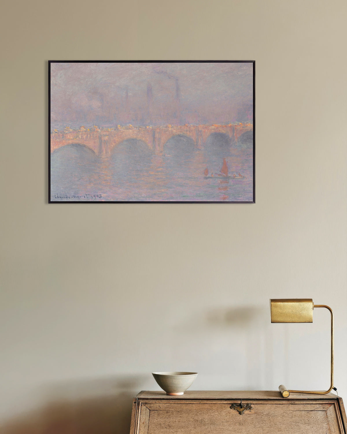 Plakat Waterloo Bridge, sløret sol (1899–1903) af Claude Monet med metalramme
