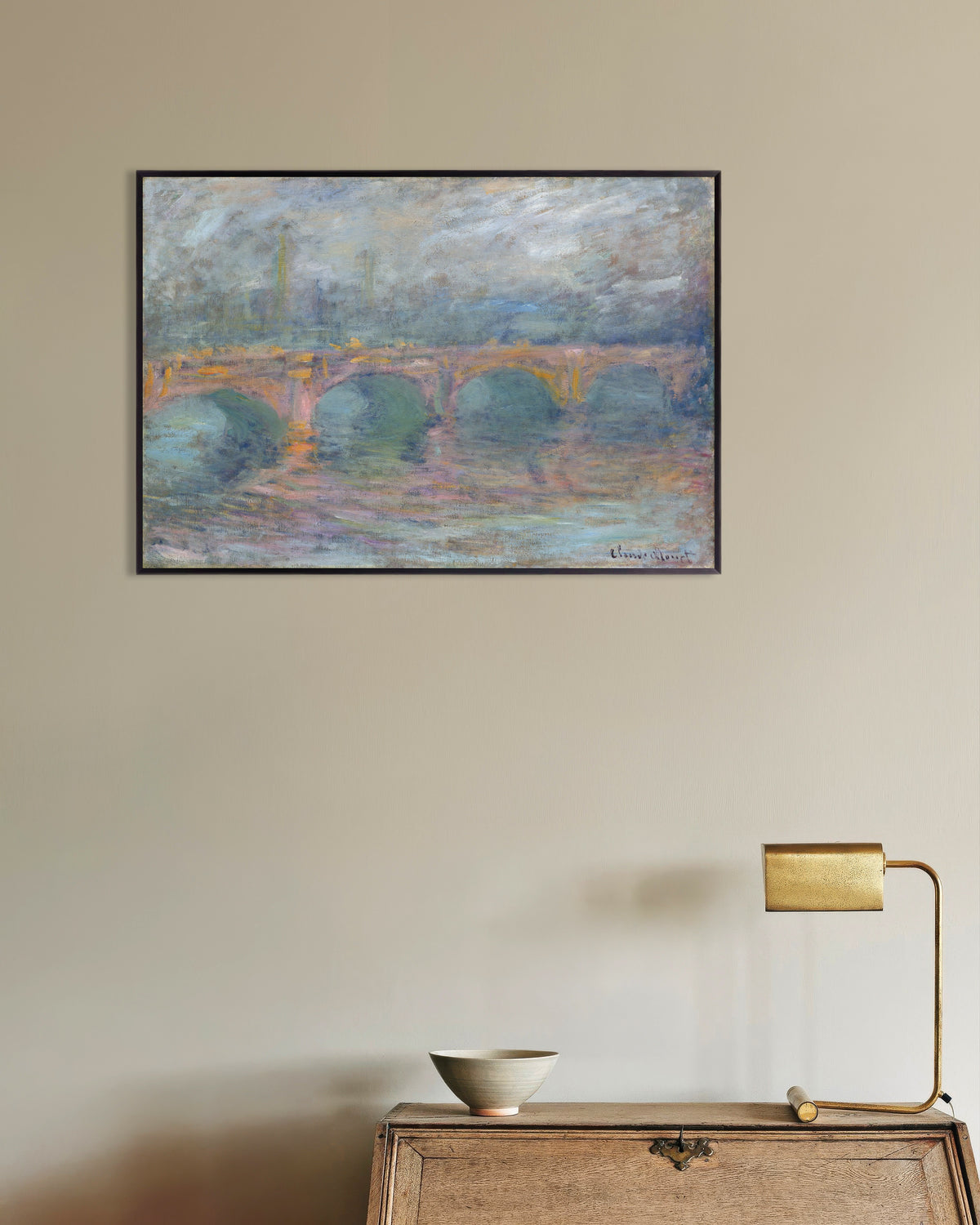 Plakat Waterloo Bridge, London, ved solnedgang (1904) af Claude Monet med metalramme