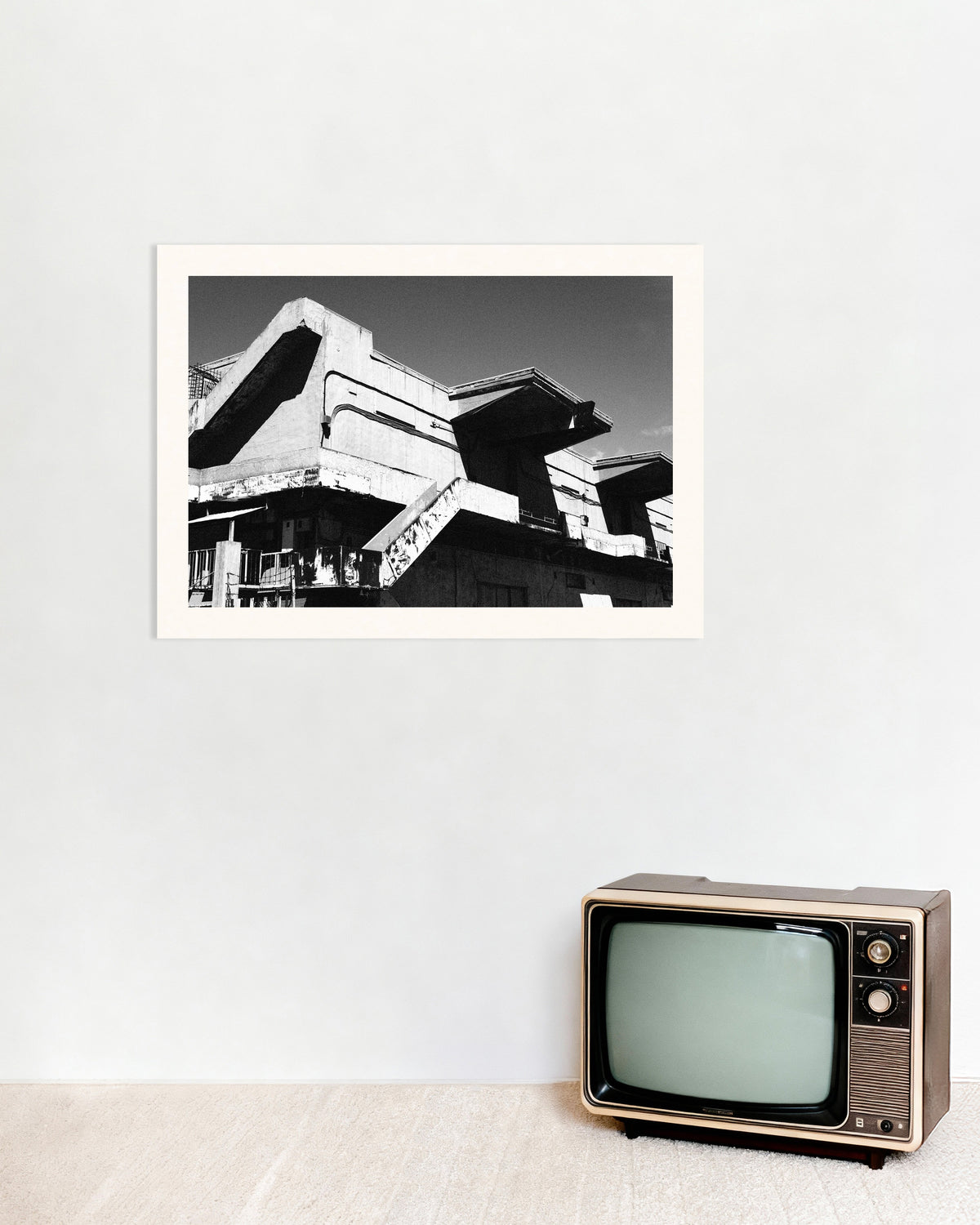Plakat »Vejrbidt betonpavillon«