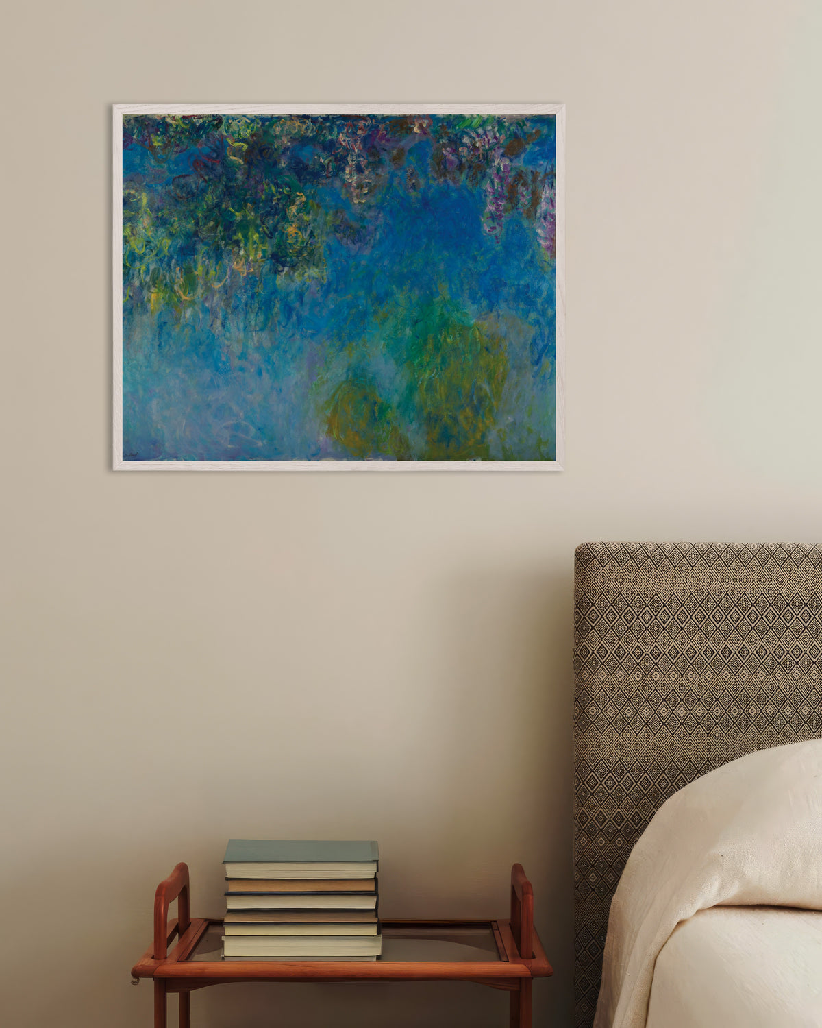 Plakat Blåregn (ca. 1925) af Claude Monet med hvid træramme