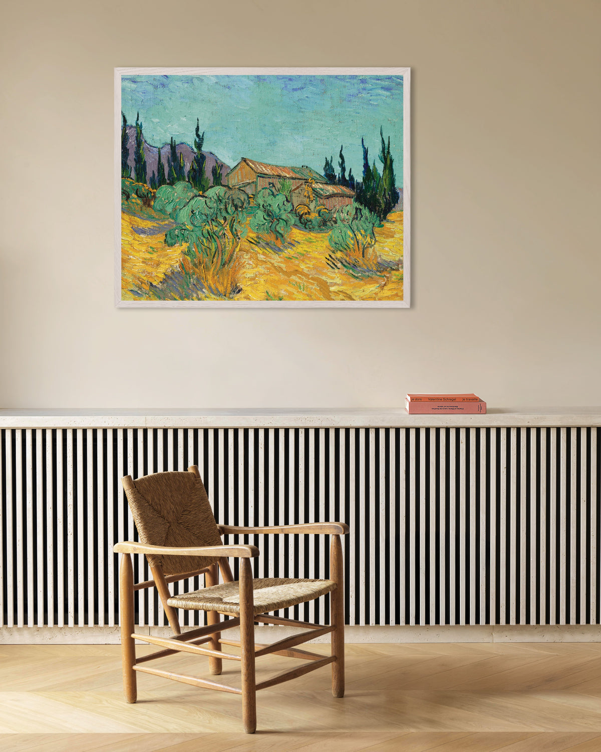 Poster med Træhytter blandt oliventræer og cypresser (1889) af Vincent van Gogh, med hvid træramme